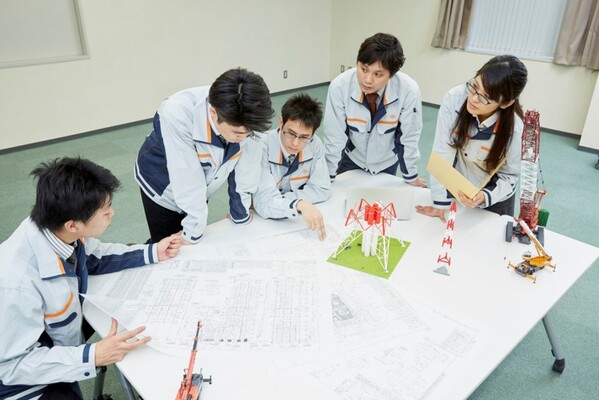 契約書の印紙代が不要に。<br />
さらに年間900万円を超える人件費の削減効果<br />
「DD-CONNECT」の導入効果を実感！