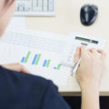 標準原価と見積原価の違いとは?業績管理に役立つ情報を再確認