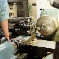 高齢化が進む製造業で技術伝承を進めるために取り組んでおきたいこととは