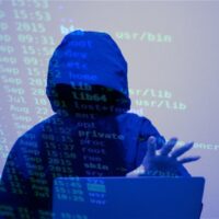 標的型攻撃とは？目的や特徴、被害事例、対策などをまとめて解説！