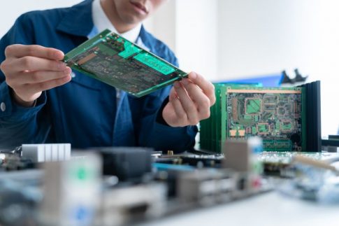製造業におけるSCM：定義、メリット、課題から最新トレンドまでを徹底解説